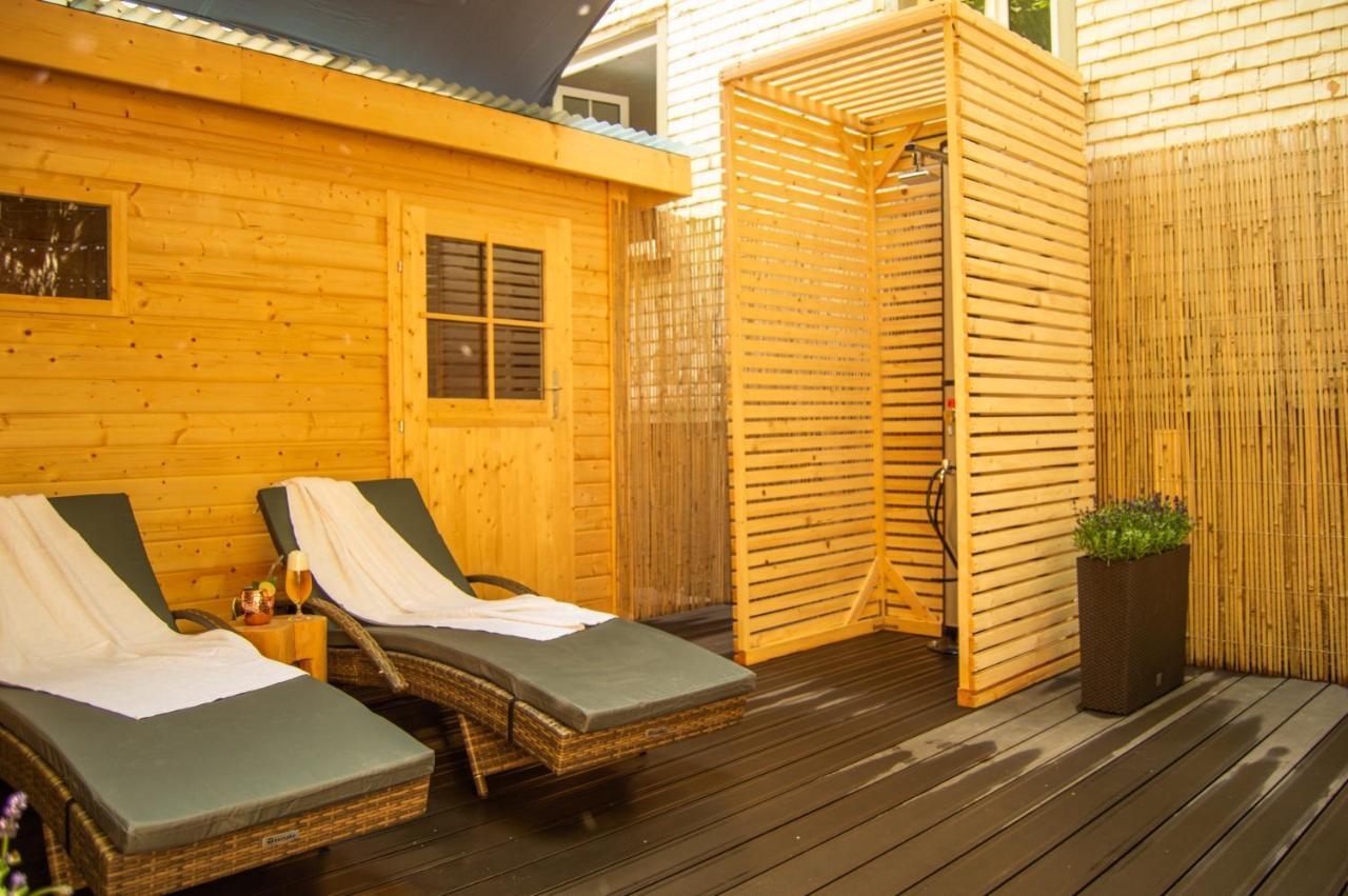 Wellness Mitten In Der Wasserfallstadt Triberg Триберг Экстерьер фото