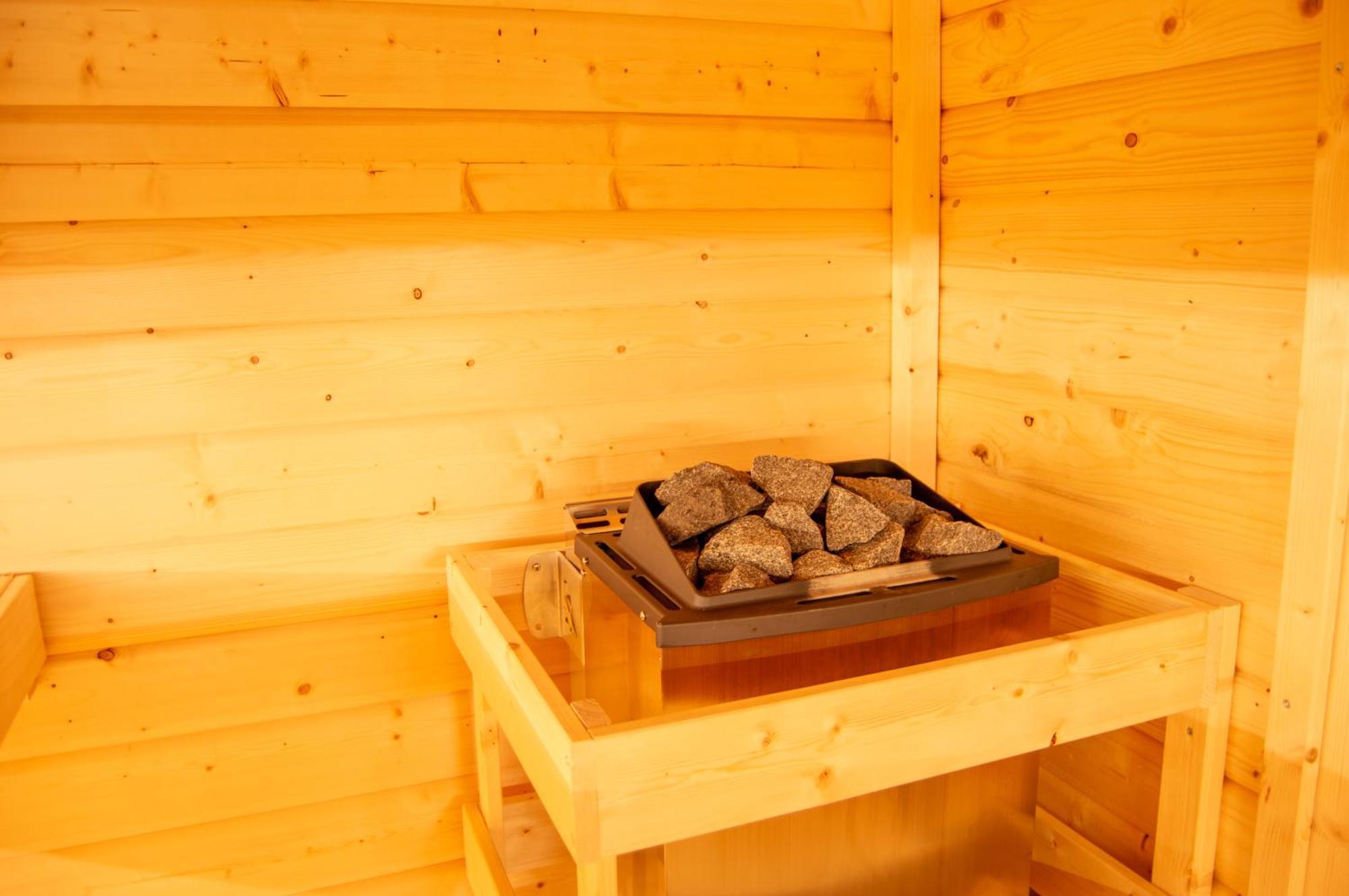 Wellness Mitten In Der Wasserfallstadt Triberg Триберг Экстерьер фото